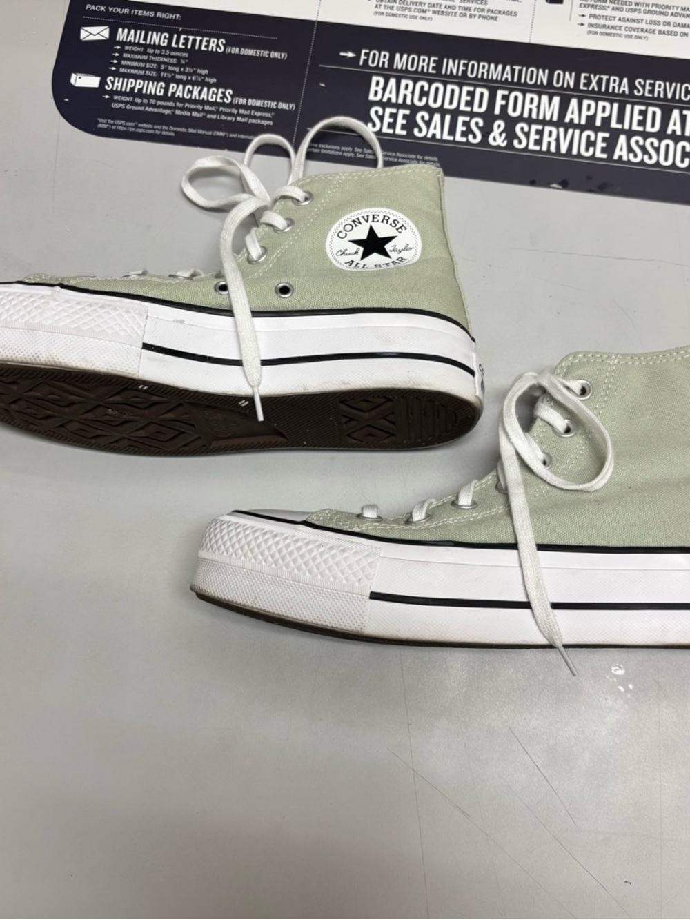 Brand New Converse Chuck Taylor High Top Sneakers in Pale Sage - Picture 2 of 4